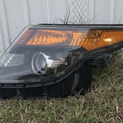 2011,2015 FORD EXPLORER HEADLIGHT 