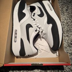 Air Max One Panda Size 12