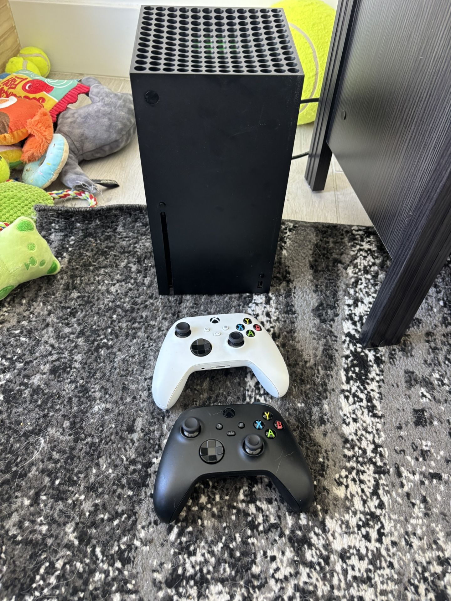 XBox Series X (2 Controllers)
