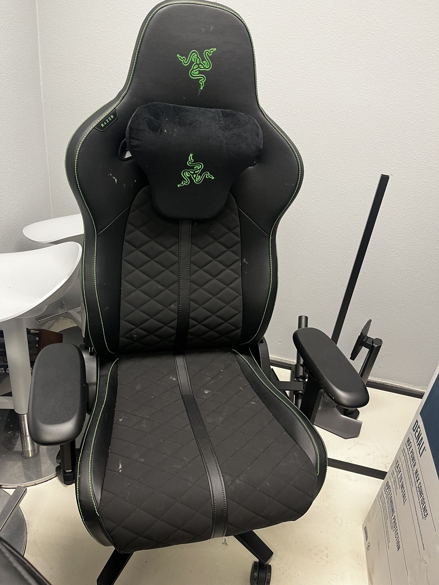 Razor Iskur X Chair