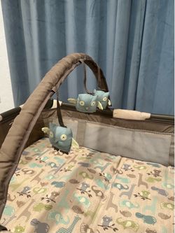 Graco Pack ’n Play Portable Playard with Baby Inserts