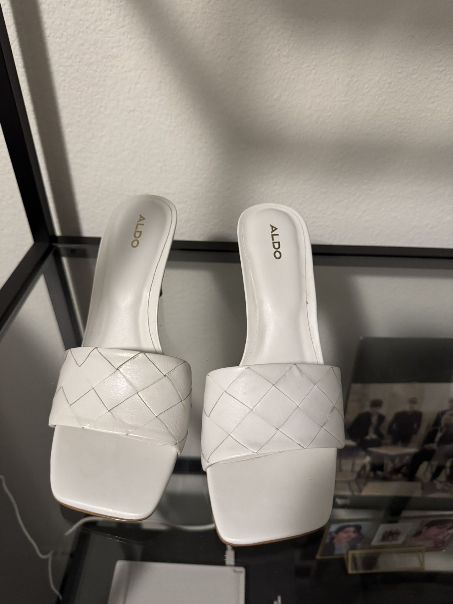 Aldo White Sandal Size 6