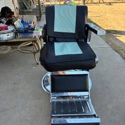 Vintage Style Barber Chair