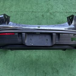 Porsche Taycan Rear Bumper Lower Bumper Trasero De Abajo 2020 2021 2022 2023 2024 2025 2026
