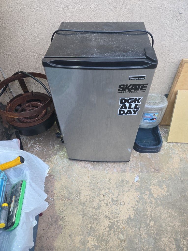 Mini Fridge