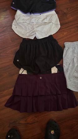lululemon shorts size 4