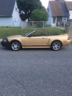 2000 Ford Mustang Convertible Runs Excellent