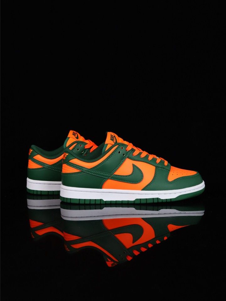 Men's sports shoes, sneakers with original box