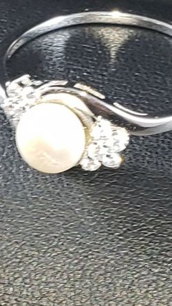 Sterling Silver And Pearl Ring