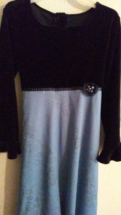 Black and blue dress (size 6)
