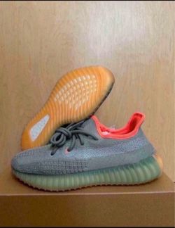 Adidas Yeezy Boost 350 V2 Desert Sage Size 5 Mens / 6 Womens FX9035 Brand New