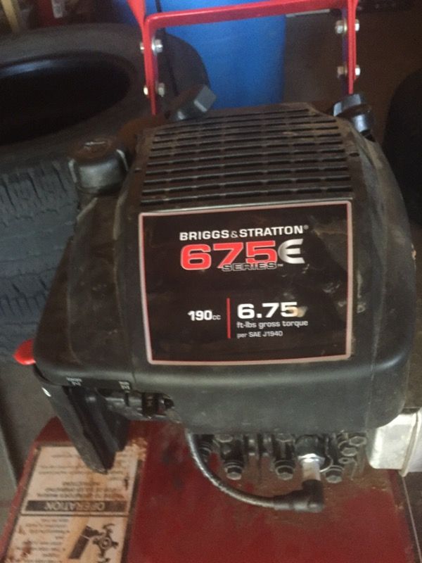 Huskee 675e tiller with a Briggs and Stratton engine
