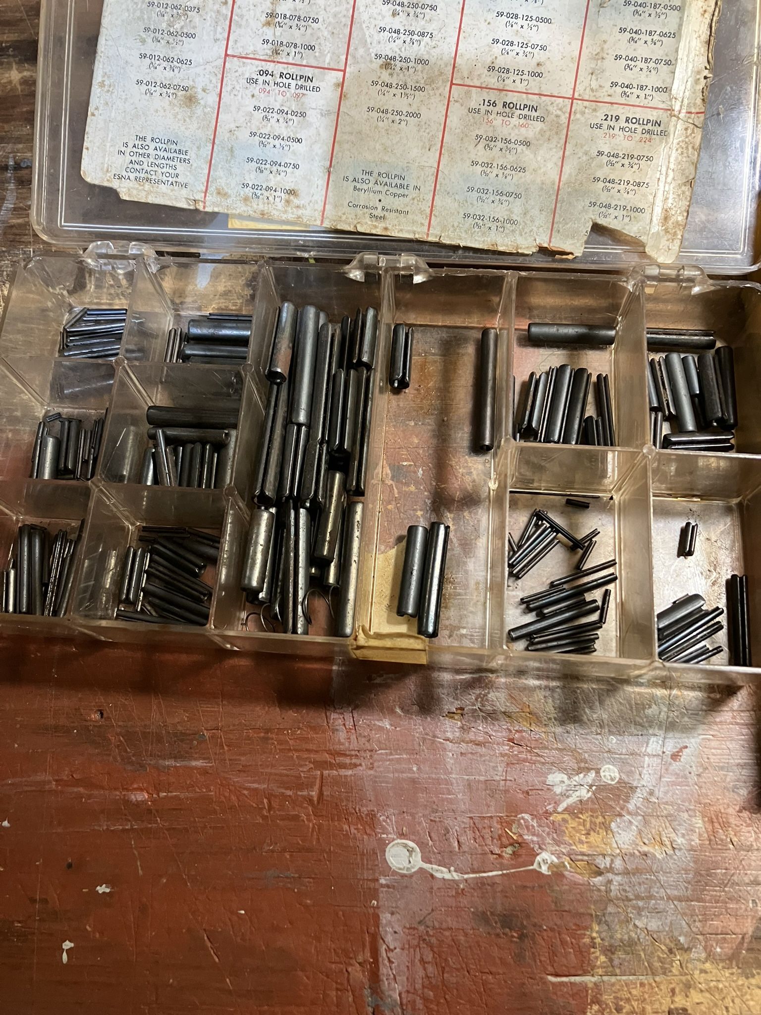 Roll pins Spirolpins