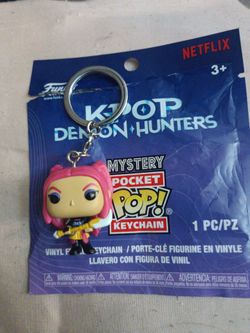 Kpop demon hunter keychain mira