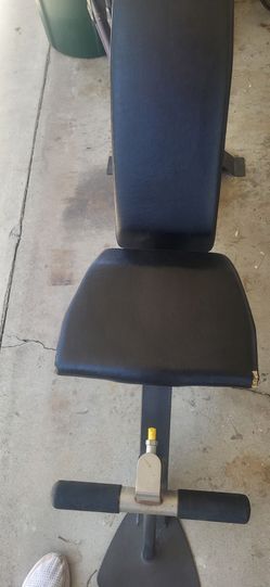 Hoist Weight Bench