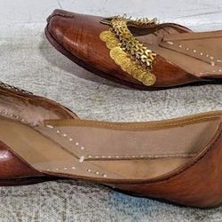 Womens Genuine Leather Embellished Punjabi Jutti Size 7