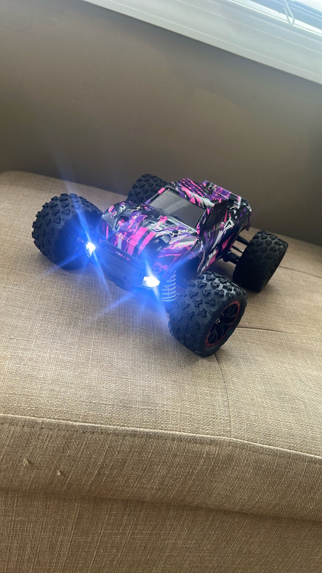 HAIBOXING 1/18 Scale Brushless RC Car