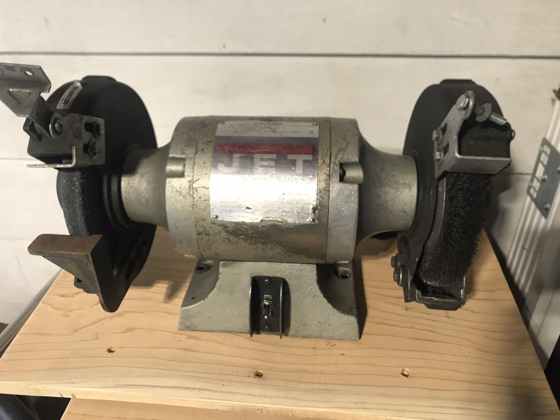 Jet 8 Inch Bench Grinder