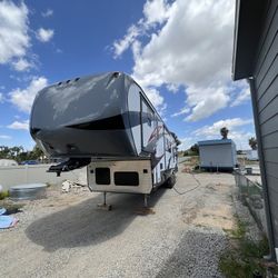 2016 Blaze’N 395 Toy Hauler 