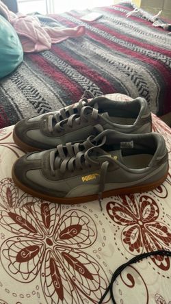 Pumas men’s size 10