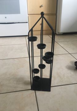 Rod iron tea light candle holder