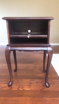 Vintage Bombay Company Mahogany Media Side Table, Queen Anne Style Nightstand with Open Shelf and Cord Hole, Telephone Accent End Table with Pull-Out