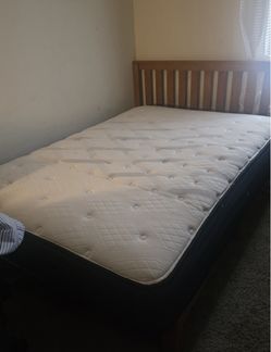 Full bed with mattress
