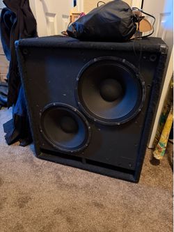Fender 2x12 bass cabinet