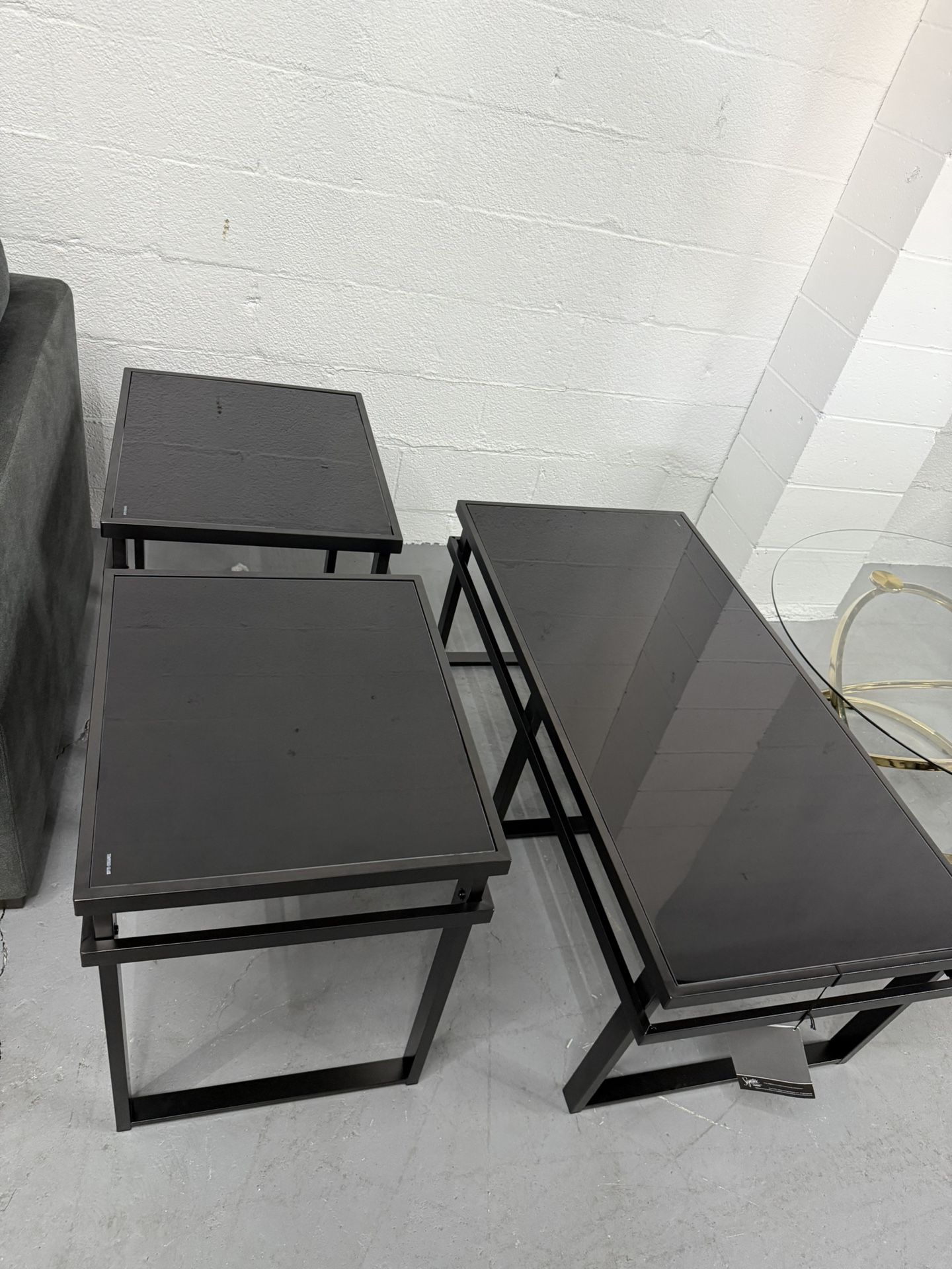 (Free Delivery) Ashley Furniture Laney Table (Set of 3)