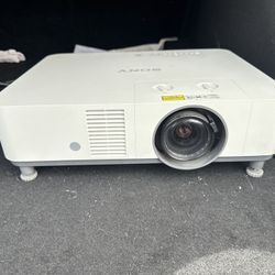 Sony Projector VPL-PHZ50