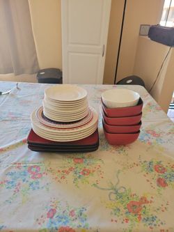 Plates & Bowls