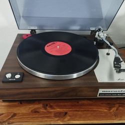 Marantz 6100 Turntable 