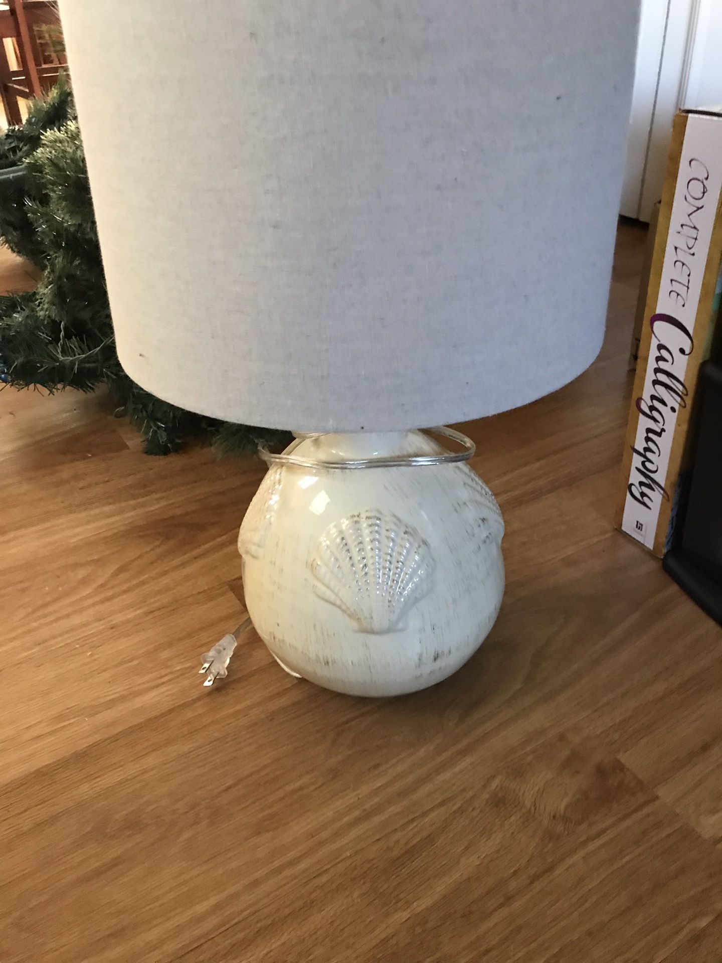 Seashell lamp