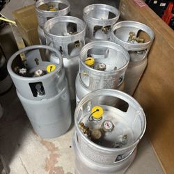 Forklift Propane Tanks 33.5lb, New    $120