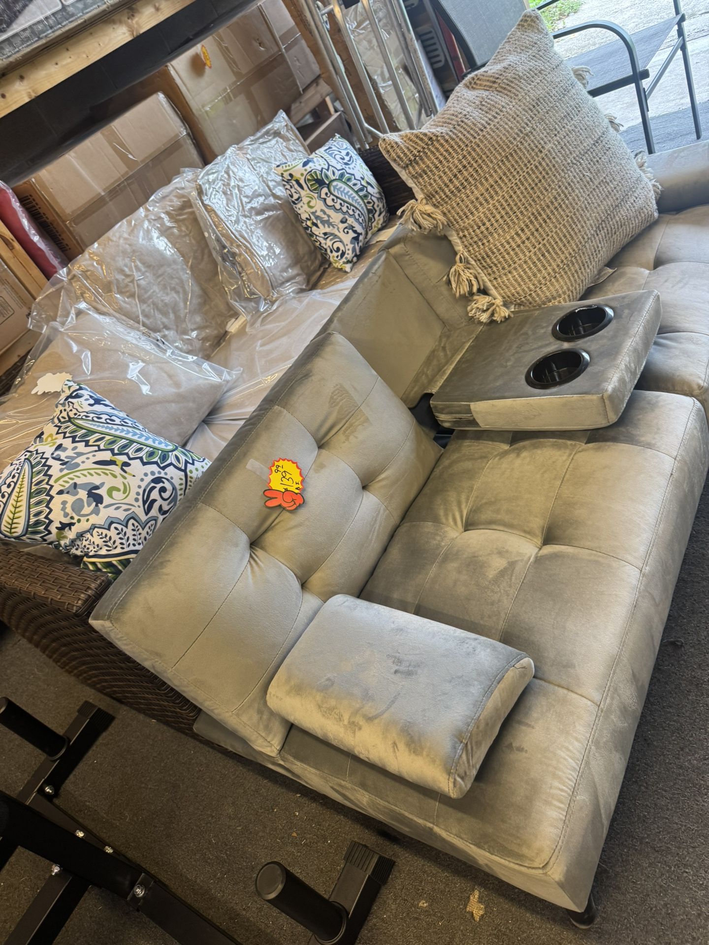 THOMAS LIQUIDATION CENTER SAVANNAH , One 🛑 Shopping ! 📍shop Local 1734 E President Street