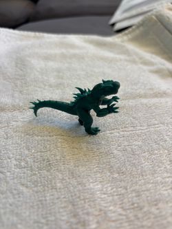 Kaiju “Pocho” figure