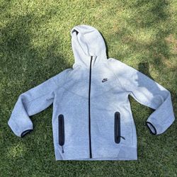 Nike Tech Fleece Top – Grey, Size L