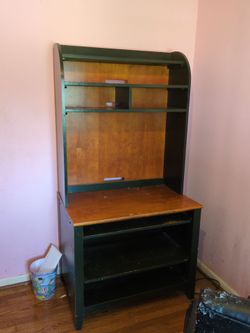 Computer desk