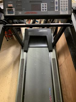 Life Fitness Treadmill