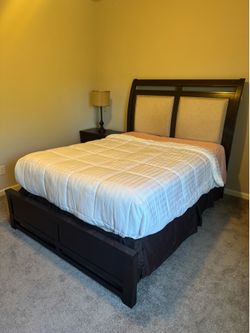 Bedroom Furniture Set