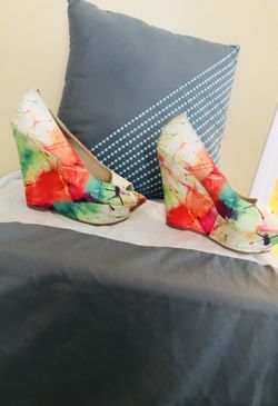 A Snazzy Splash of Color 8 1/2