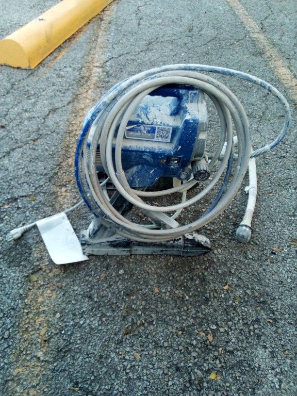 Graco Magnum X-7 Airless Paint Sprayer
