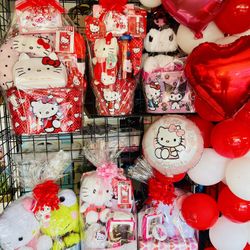 Valentine Hello Kitty Baskets