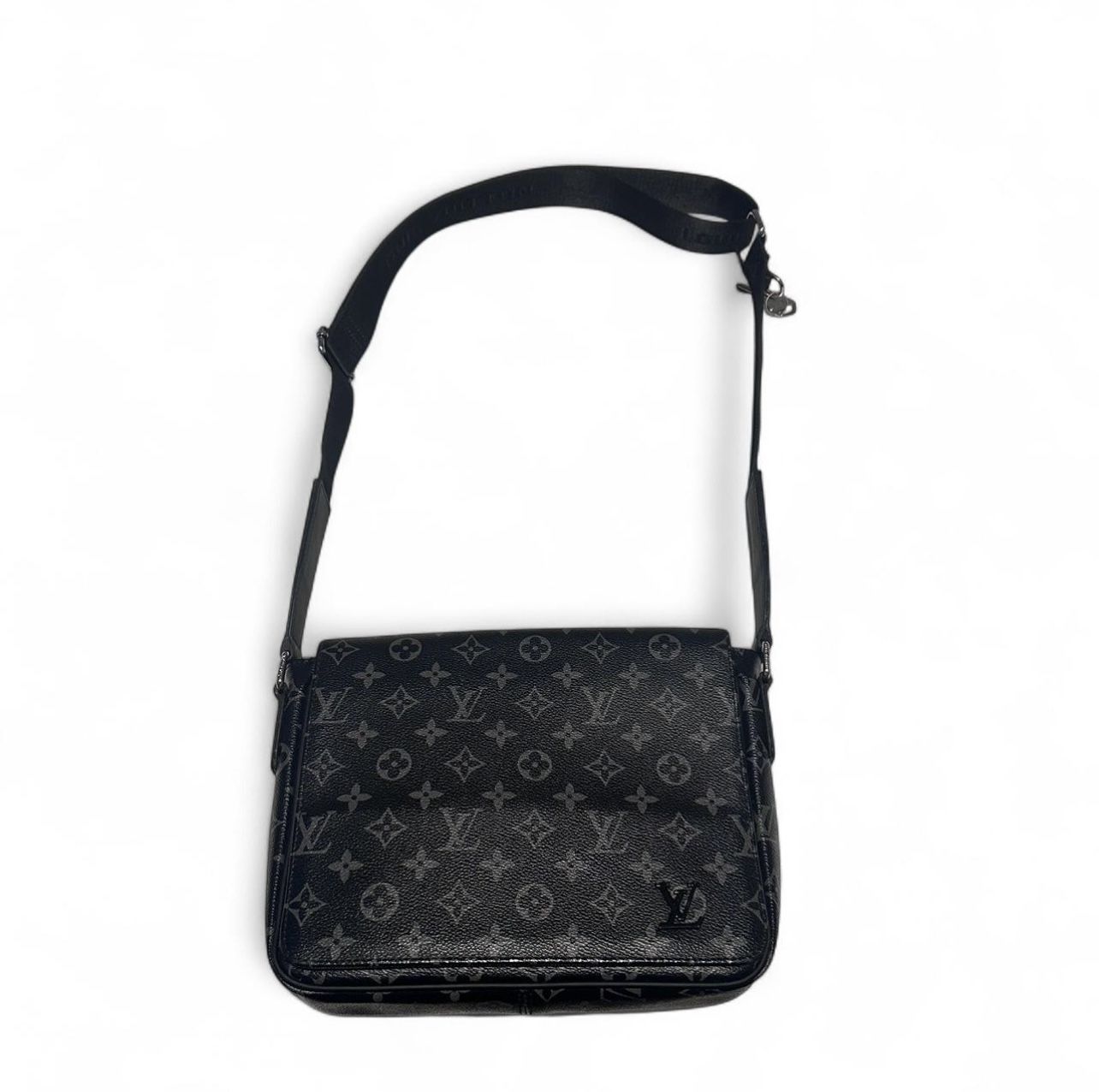 Black Louis Vuitton men’s side bag / fanny pack