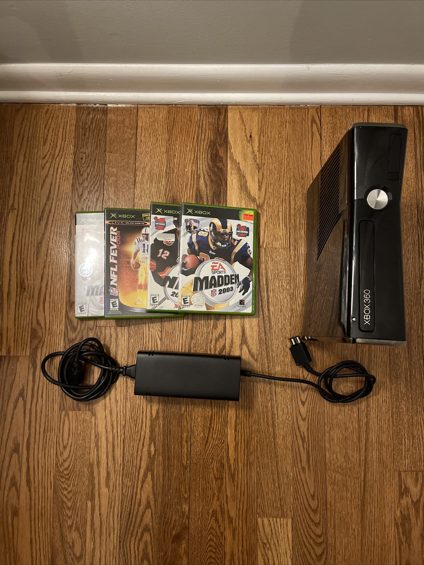 Xbox 360+games+power Cord+hdmi Cord