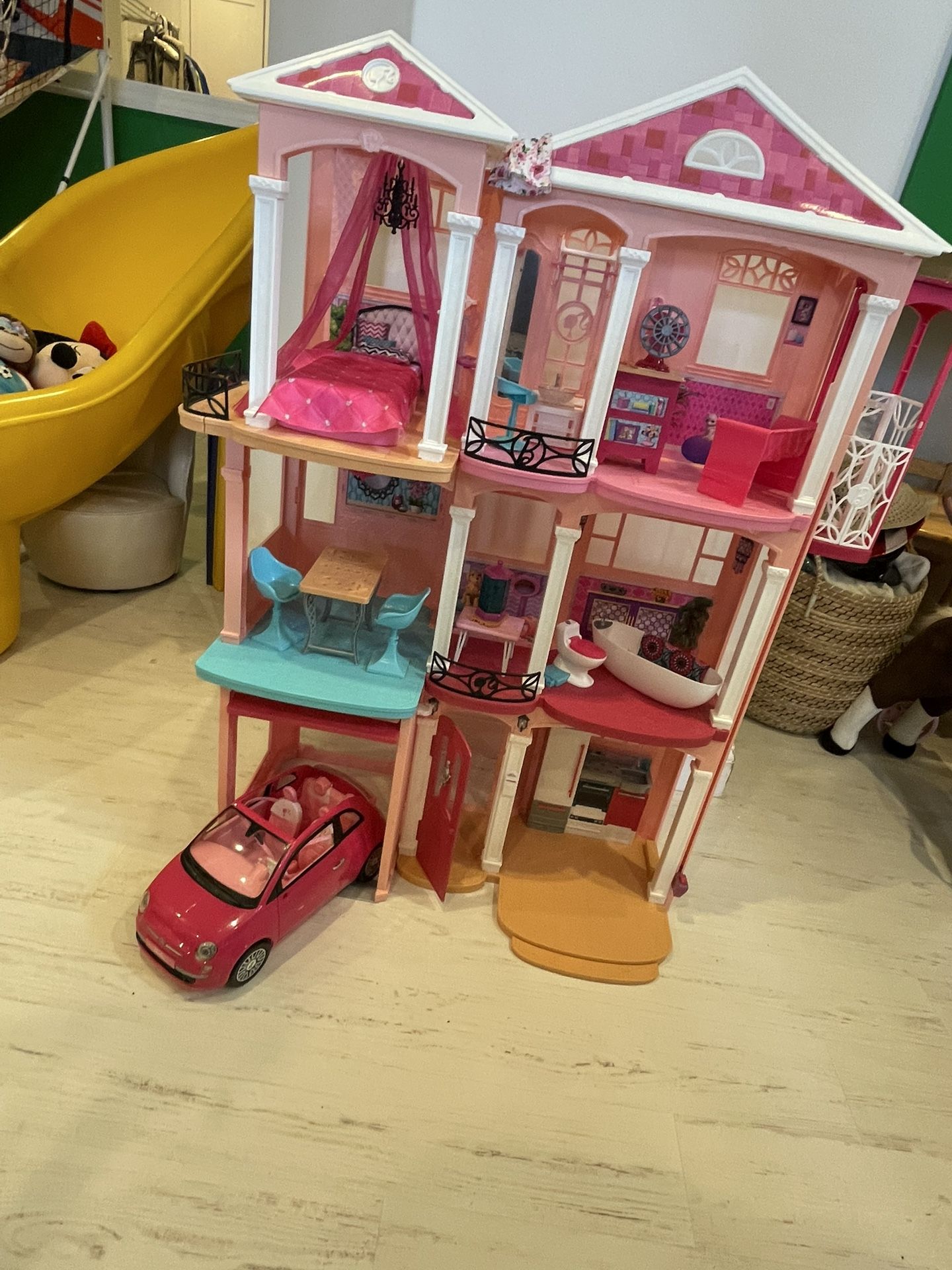 Barbie Dream House And Car