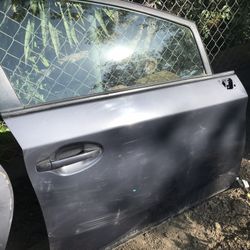 2010-2015 Toyota Prius Front Right Passenger Door