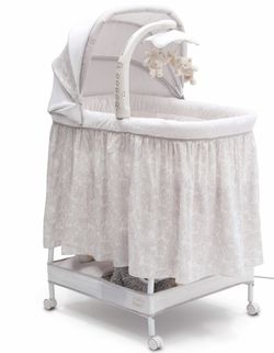 Baby Glider Bassinet