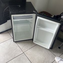 Arctic King Mini Fridge