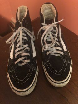 Women’s size 7 Vans sneakers